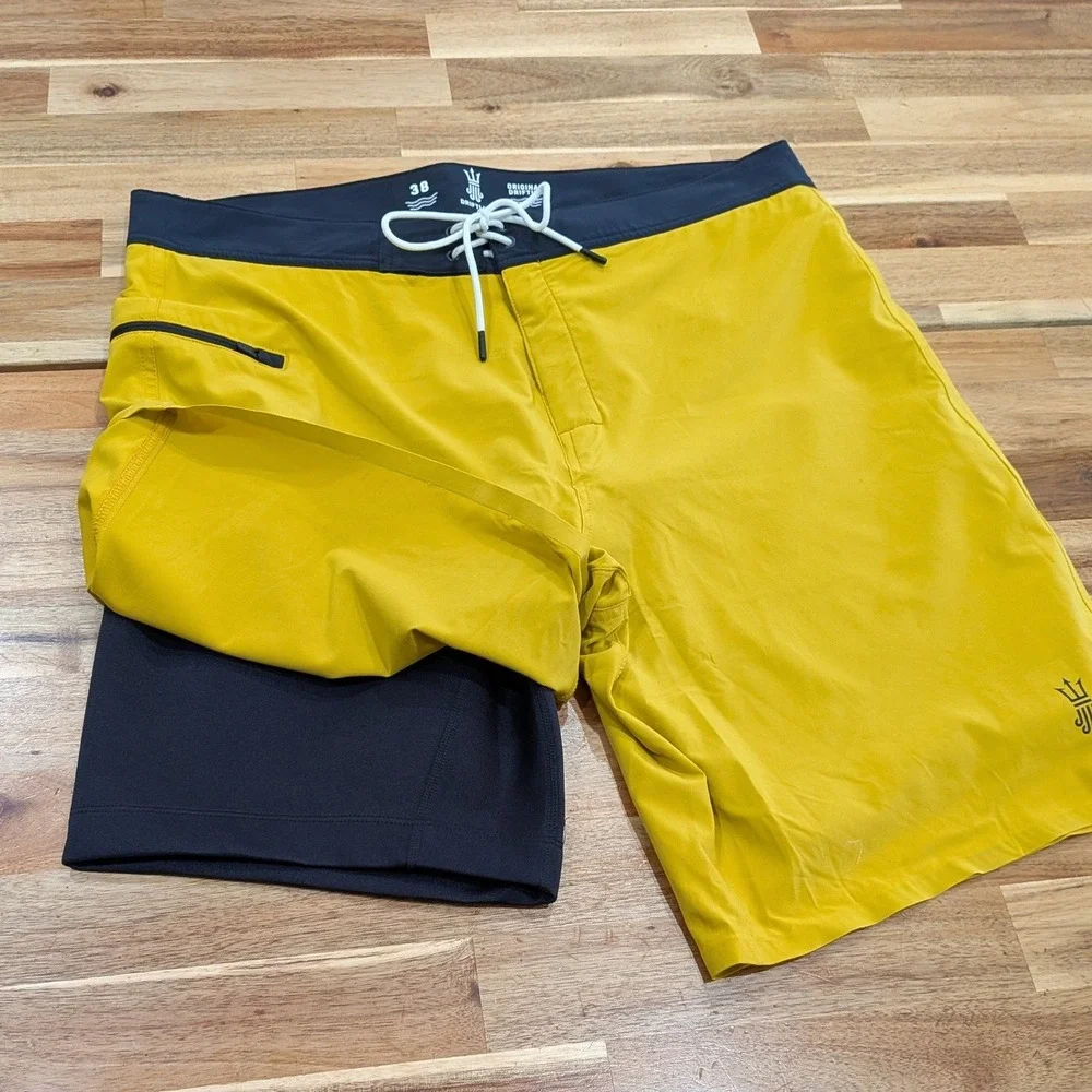 Driftline Men Original Drifties Board Shorts 38 Yellow Wetsuit Lined Surf